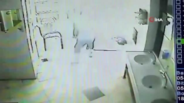 Cami görevlisine saldıran bir kişi gözaltına alındı Cami görevlisine saldıran bir kişi gözaltına alındı
