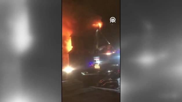 Kartalkaya’daki otel yangınına ilk müdahale anlarına ilişkin görüntüler ortaya çıktı Kartalkaya’daki otel yangınına ilk müdahale anlarına ilişkin görüntüler ortaya çıktı