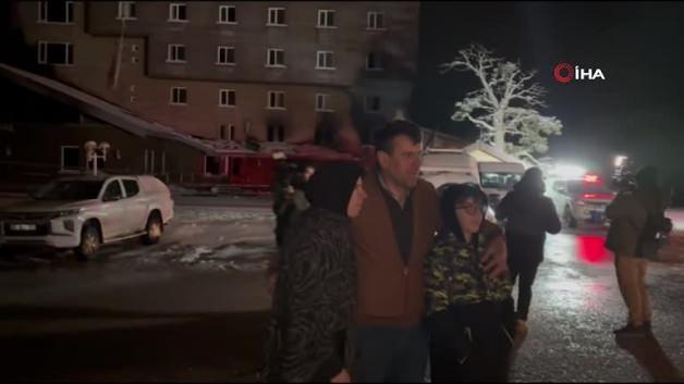 Pes dedirttiler! İnsanların öldüğü otelde hatıra fotoğrafı çektirdiler Pes dedirttiler! İnsanların öldüğü otelde hatıra fotoğrafı çektirdiler
