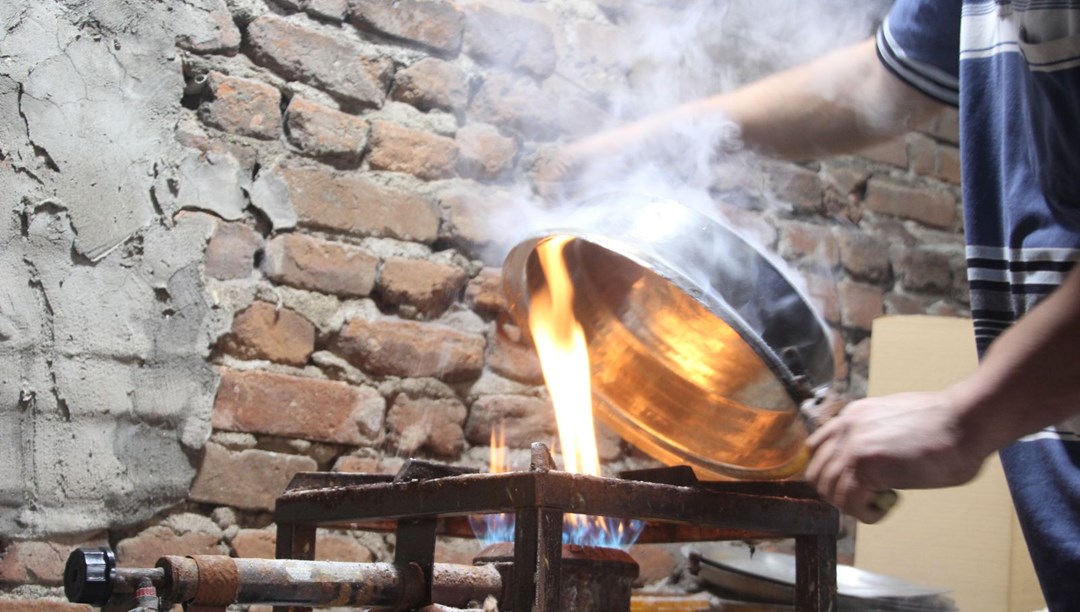 Anadolu’nun kaybolmaya yüz tutan mesleği: Yeniden çırak yetişmiyor Anadolu’nun kaybolmaya yüz tutan mesleği: Yeniden çırak yetişmiyor