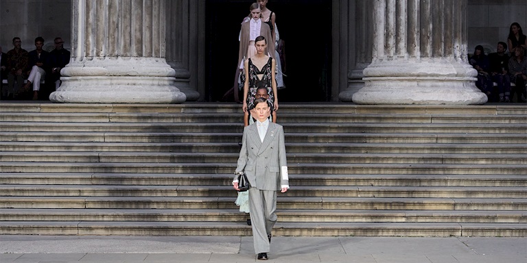 Londra Moda Haftası Başlıyor Londra Moda Haftası Başlıyor