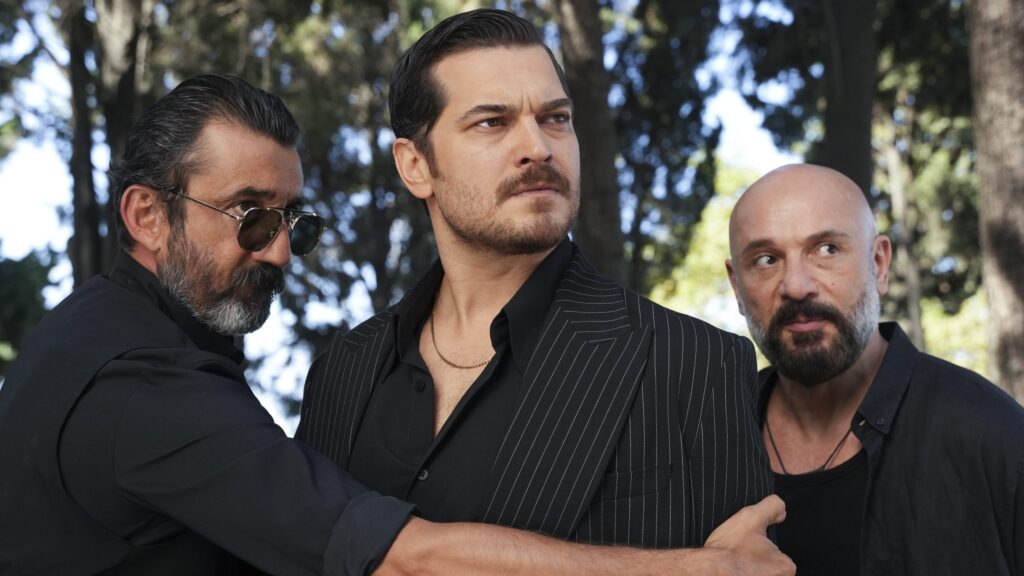 Kanal D’nin dikkat çeken yapımlarından Eşref Rüya, ikinci sezona iddialı bir giriş yaptı! Kanal D’nin dikkat çeken yapımlarından Eşref Rüya, ikinci sezona iddialı bir giriş yaptı!