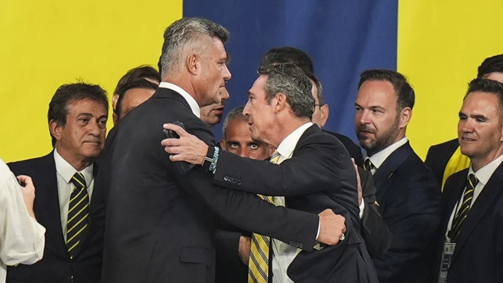 Ali Koç’tan itiraz yok! Sadettin Saran artık kesin olarak Fenerbahçe Başkanı Ali Koç’tan itiraz yok! Sadettin Saran artık kesin olarak Fenerbahçe Başkanı