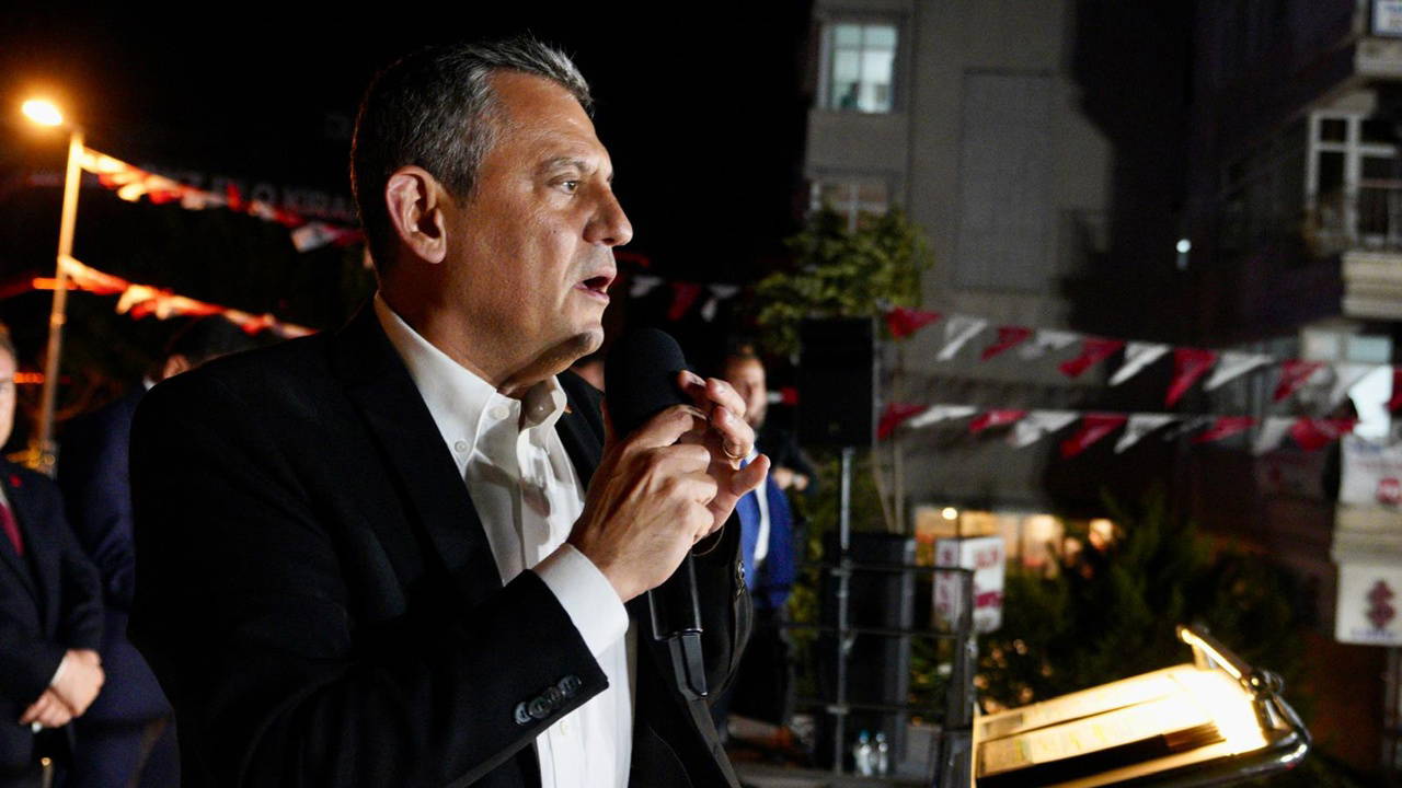 Özgür Özel’den Ekrem İmamoğlu açıklaması: ‘Suçu ‘Erdoğan’ı yenmek… – Son Dakika Siyaset Haberleri Özgür Özel’den Ekrem İmamoğlu açıklaması: ‘Suçu ‘Erdoğan’ı yenmek… – Son Dakika Siyaset Haberleri