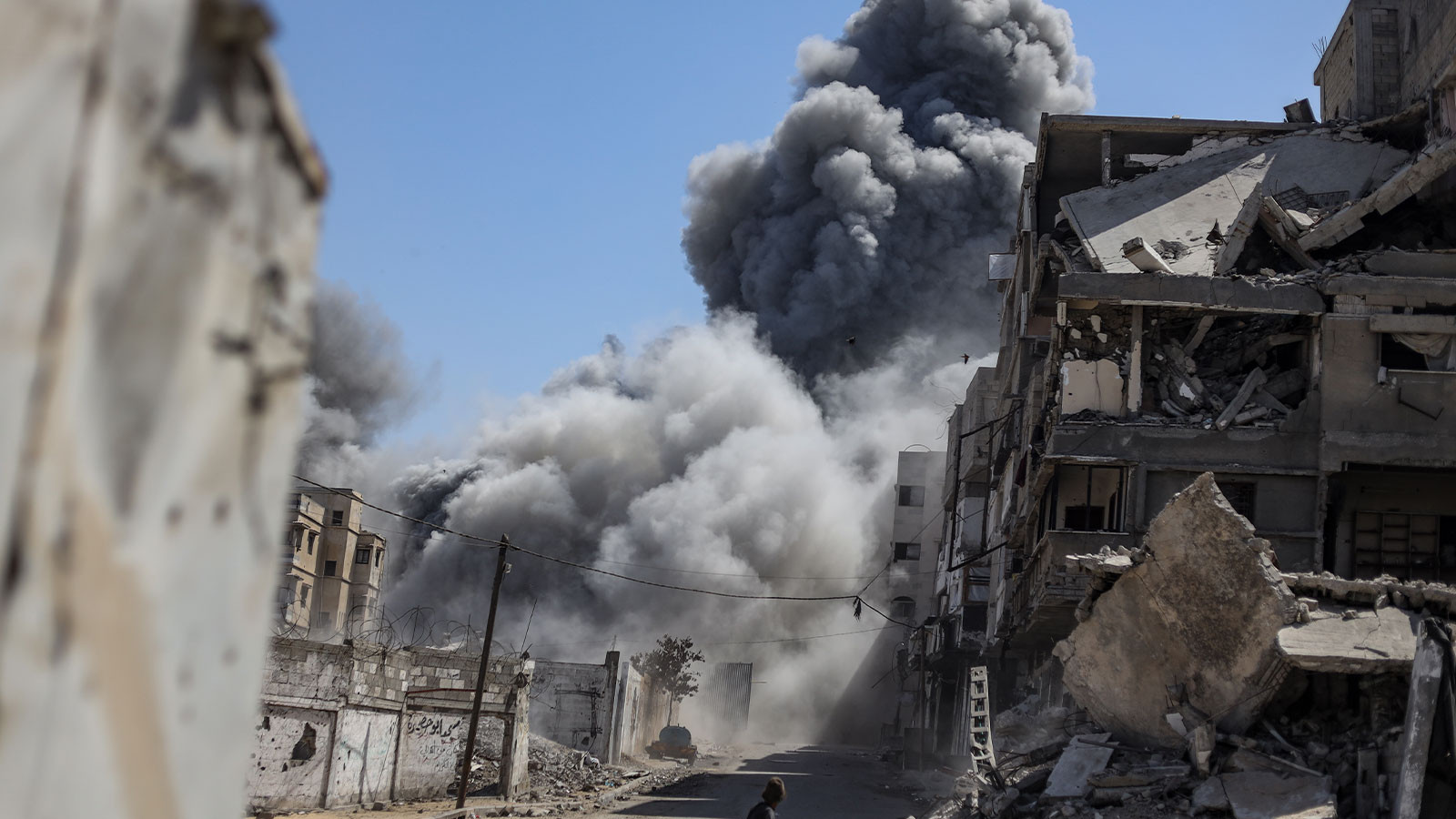 İsrail, Gazze’de sivilleri hedef aldı: 15 kişi hayatını kaybetti İsrail, Gazze’de sivilleri hedef aldı: 15 kişi hayatını kaybetti