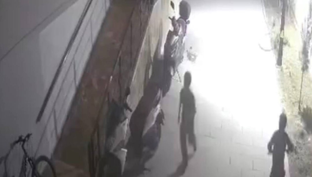 Bisiklet hırsızlığı: İki çocuğu kameralar görüntüledi Bisiklet hırsızlığı: İki çocuğu kameralar görüntüledi