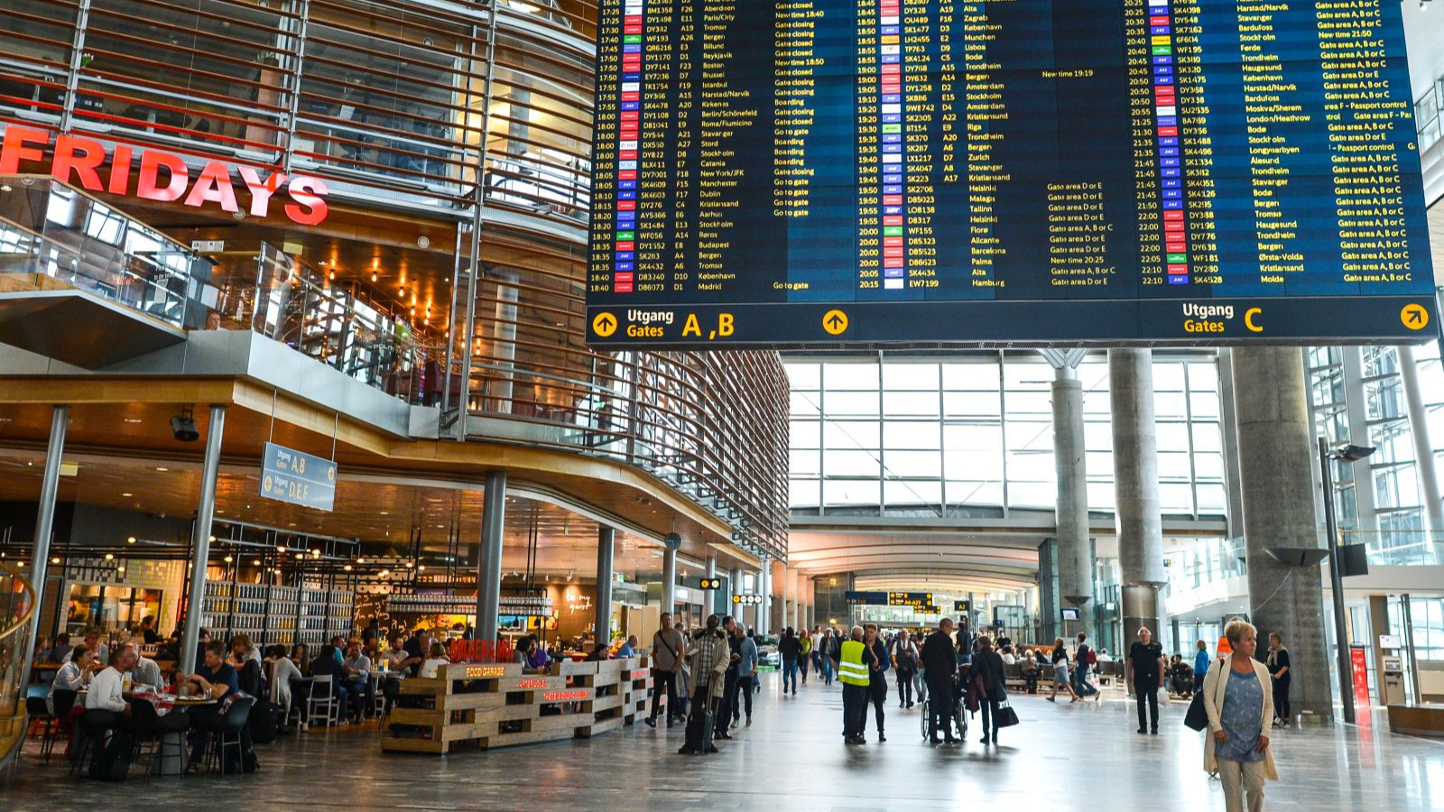 Norveç polisi Oslo Havalimanı’nda kısıtlı bölgede uçurulan bir dron ele geçirdi