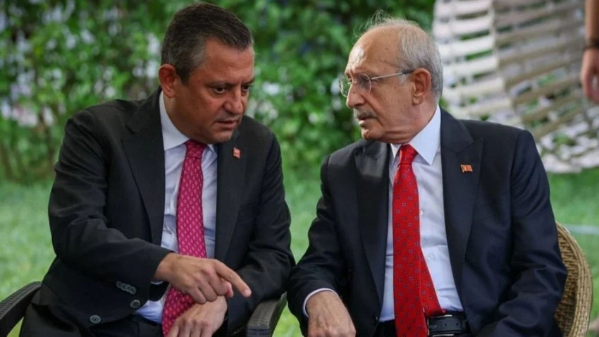 Kılıçdaroğlu ve Özgür Özel’den sürpriz buluşma Kılıçdaroğlu ve Özgür Özel’den sürpriz buluşma