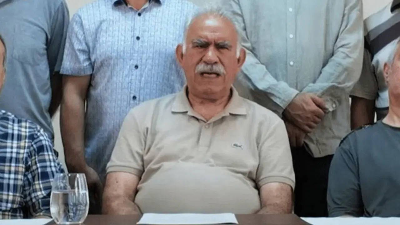 Terör örgütü lideri Abdullah Öcalan ailesiyle görüştü – Son Dakika Siyaset Haberleri Terör örgütü lideri Abdullah Öcalan ailesiyle görüştü – Son Dakika Siyaset Haberleri