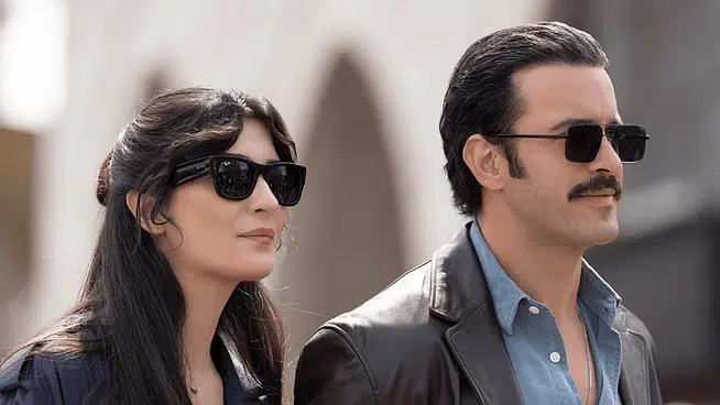 Prime Video’nun Barış Arduç ve Tuba Büyüküstün’lü yeni yerli filmi “Dehşet Bey” 21 Ekim’de izleyiciyle buluşuyor! Prime Video’nun Barış Arduç ve Tuba Büyüküstün’lü yeni yerli filmi “Dehşet Bey” 21 Ekim’de izleyiciyle buluşuyor!