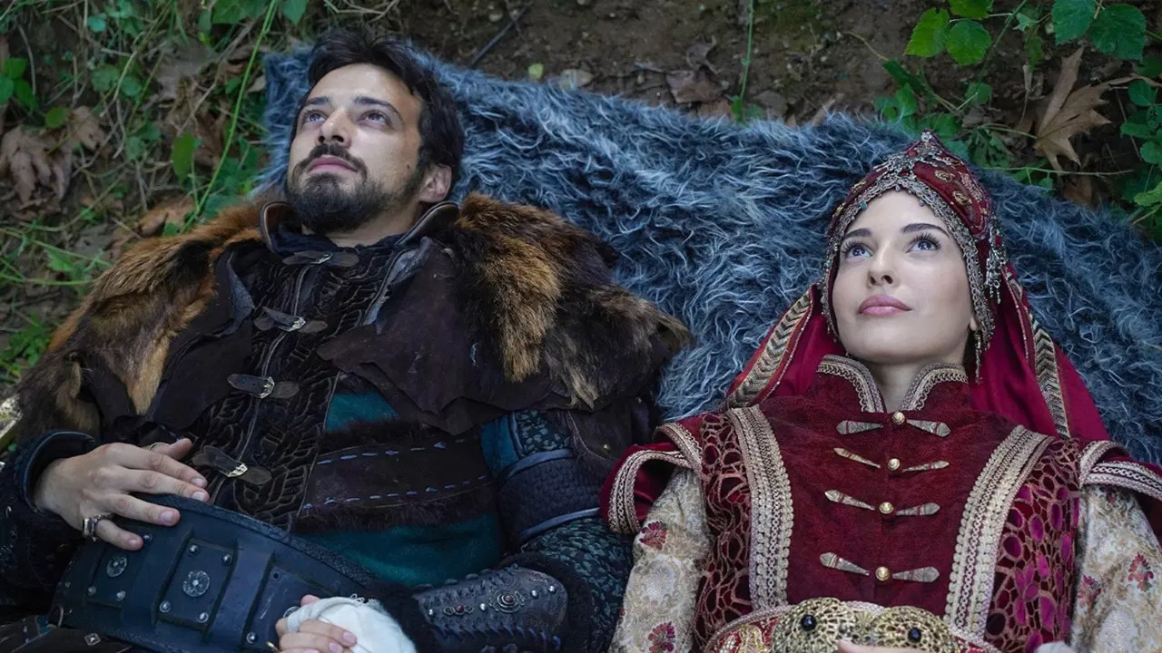 Sabah’tan ATV dizisinin oyuncusuna koruma kalkanı: Gözaltına alınan ünlüyü nasıl sakladılar? Sabah’tan ATV dizisinin oyuncusuna koruma kalkanı: Gözaltına alınan ünlüyü nasıl sakladılar?