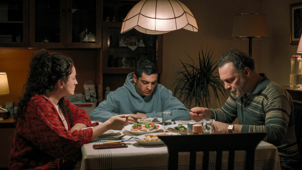 Ali Vatansever’in Yeni Filmi “Bir Arada Yalnız”, Tallinn Black Nights Film Festivali’nde Yarışacak Ali Vatansever’in Yeni Filmi “Bir Arada Yalnız”, Tallinn Black Nights Film Festivali’nde Yarışacak