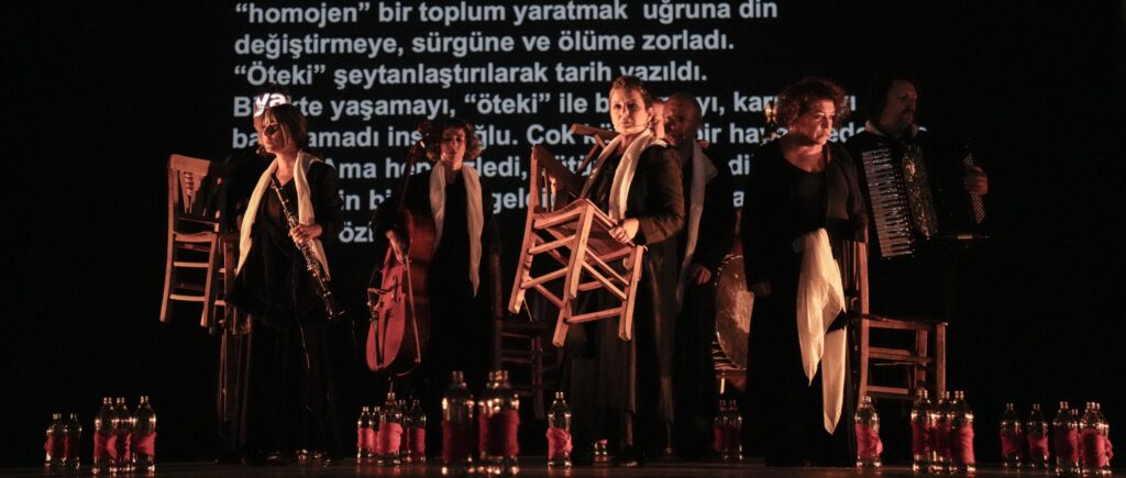 21 Yıllık Yolculuk ‘ashura’ 12 Ekim’de 2. Uluslararası Kent Tiyatro Festivali’nde 21 Yıllık Yolculuk ‘ashura’ 12 Ekim’de 2. Uluslararası Kent Tiyatro Festivali’nde