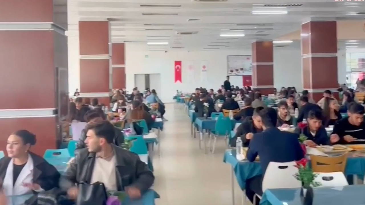 Van Yüzüncü Yıl Üniversitesi’nde ‘Rojin Kabaiş’ protestoları 8. gününde – Son Dakika Siyaset Haberleri