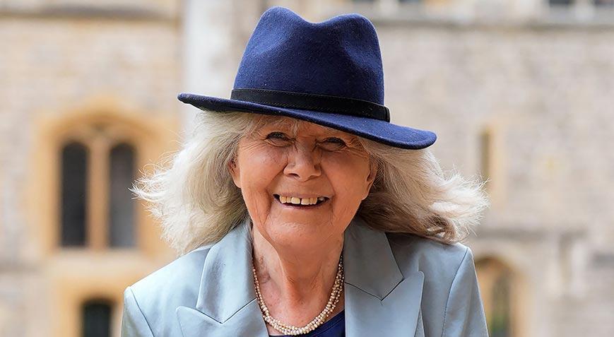 Edebiyat dünyasında büyük kayıp! Ünlü İngiliz yazar Jilly Cooper hayatını kaybetti Edebiyat dünyasında büyük kayıp! Ünlü İngiliz yazar Jilly Cooper hayatını kaybetti