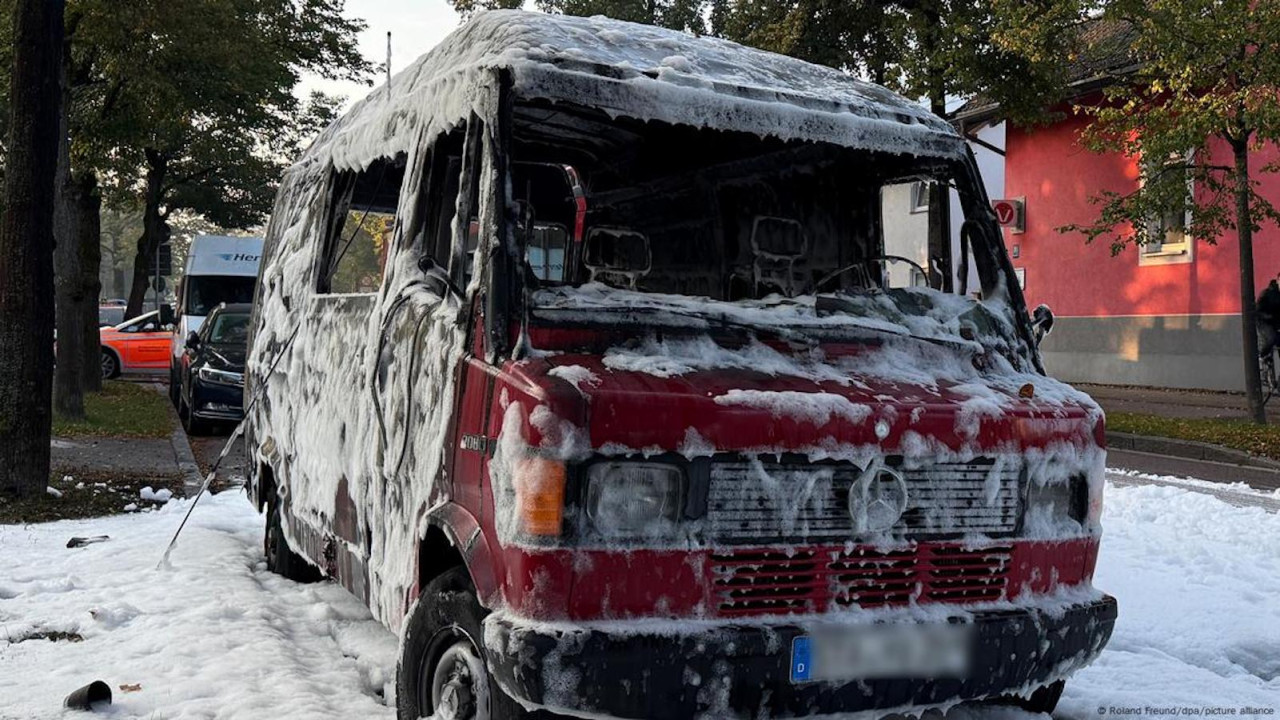 Oktoberfest’te bomba alarmı: Tehdit notu panik yarattı, festival yeniden açıldı Oktoberfest’te bomba alarmı: Tehdit notu panik yarattı, festival yeniden açıldı