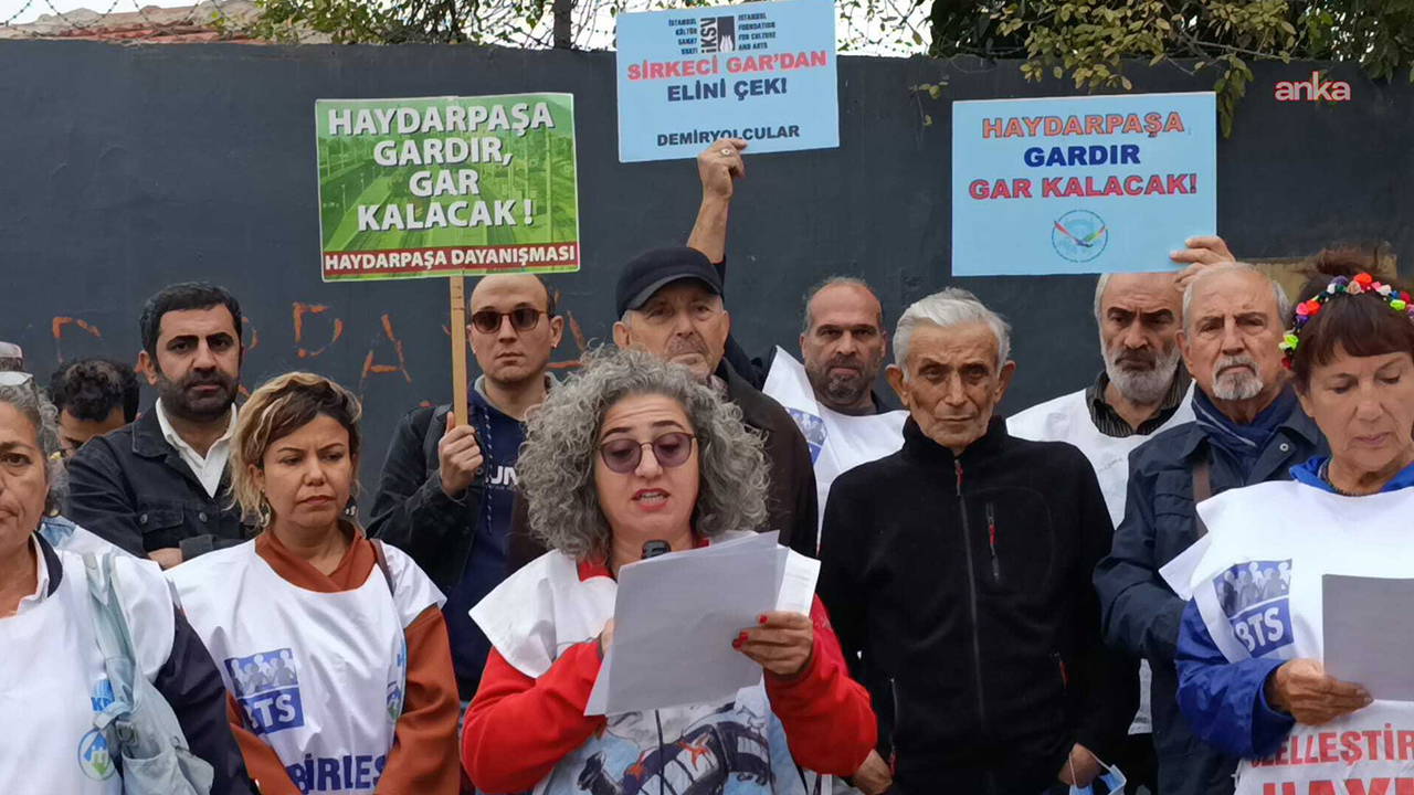 Haydarpaşa Garı eylemi 717. gününde: ‘Kültür ve sanat maskesiyle kamusal alan gasbı’ tepkisi – Son Dakika Siyaset Haberleri Haydarpaşa Garı eylemi 717. gününde: ‘Kültür ve sanat maskesiyle kamusal alan gasbı’ tepkisi – Son Dakika Siyaset Haberleri