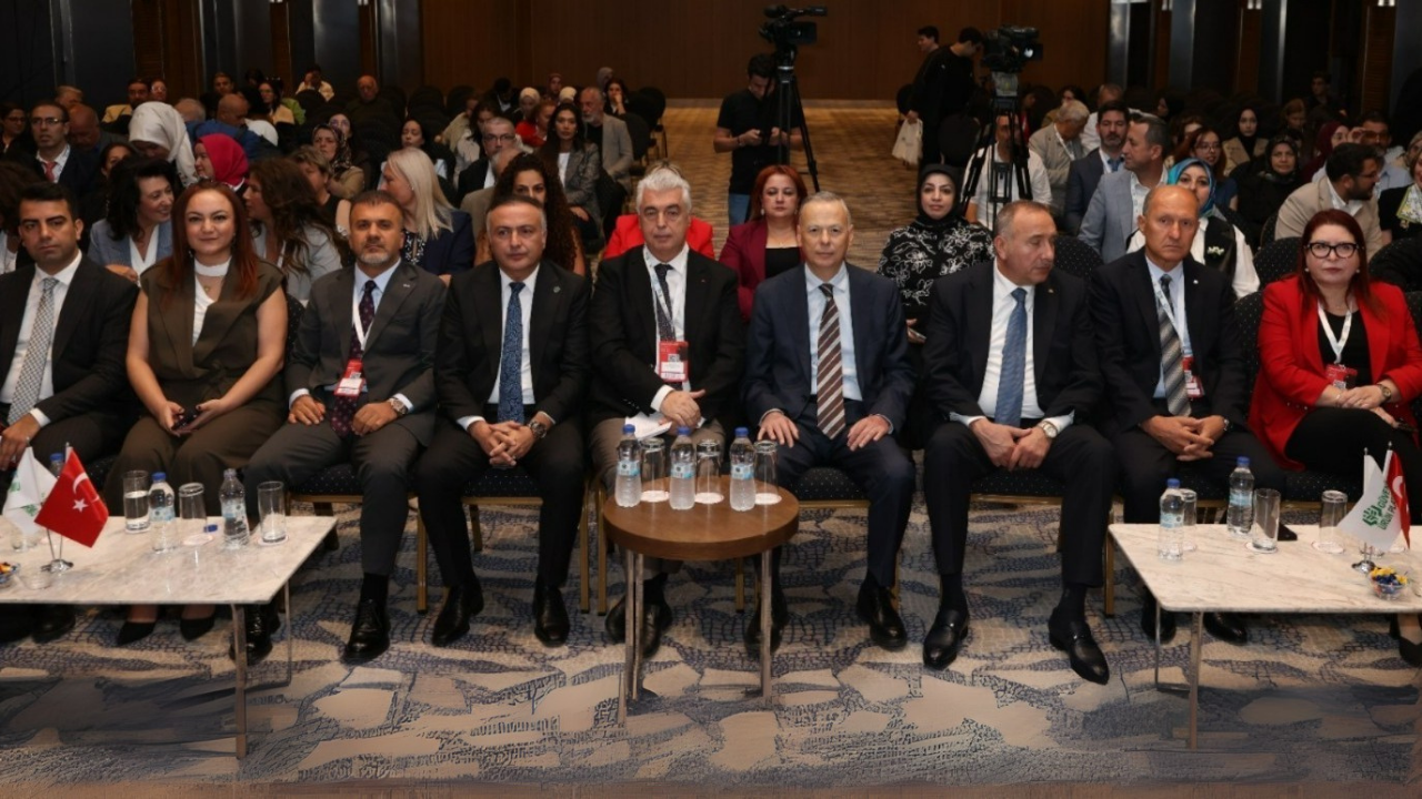 Her şey ihracat için dediler ihracatın kahramanlarına ödül verdiler Her şey ihracat için dediler ihracatın kahramanlarına ödül verdiler