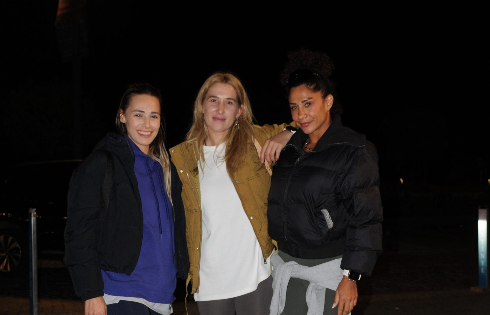 Ünlü isimler AVM gezilerinde objektiflere böyle yansıdı! Ünlü isimler AVM gezilerinde objektiflere böyle yansıdı!