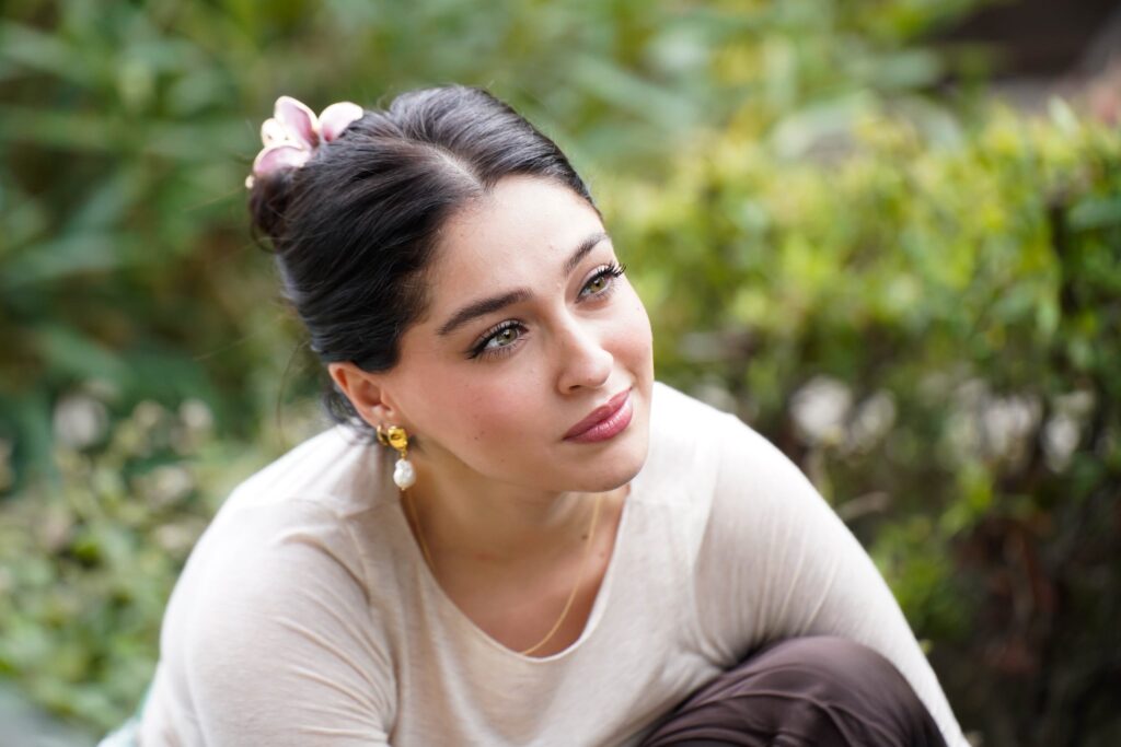 Cemre Baysel, Zeynep karakteriyle izleyicinin gönlünde taht kurdu! Cemre Baysel, Zeynep karakteriyle izleyicinin gönlünde taht kurdu!