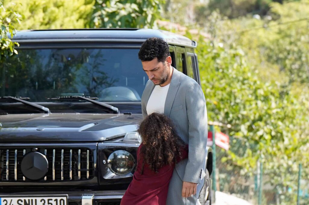 Güller ve Günahlar’dan ön izleme yayınlandı! “Ben senin baban değilim!” Güller ve Günahlar’dan ön izleme yayınlandı! “Ben senin baban değilim!”