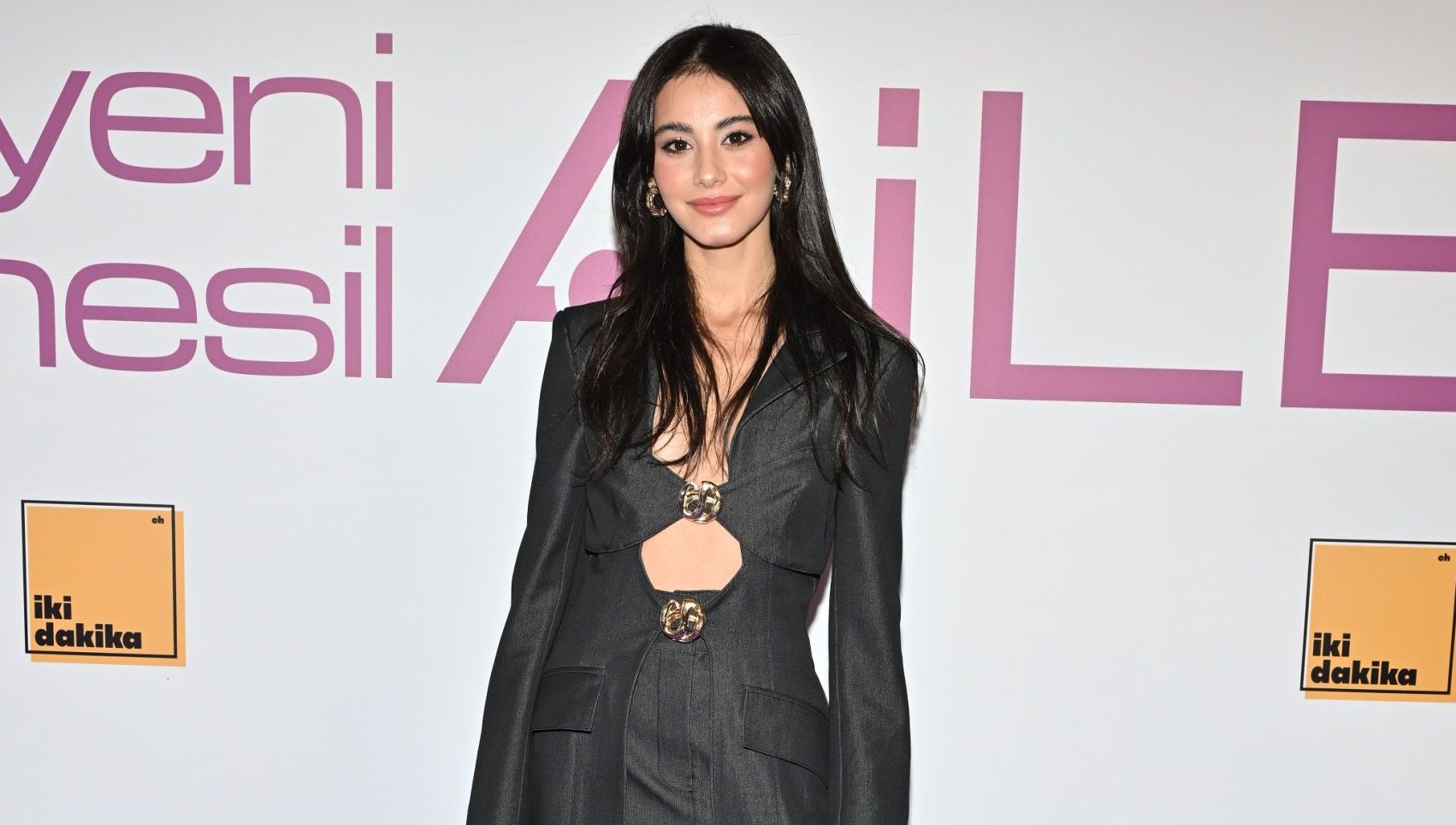 Helin Kandemir: “Rolün büyüğü küçüğü olmaz!” Helin Kandemir: “Rolün büyüğü küçüğü olmaz!”