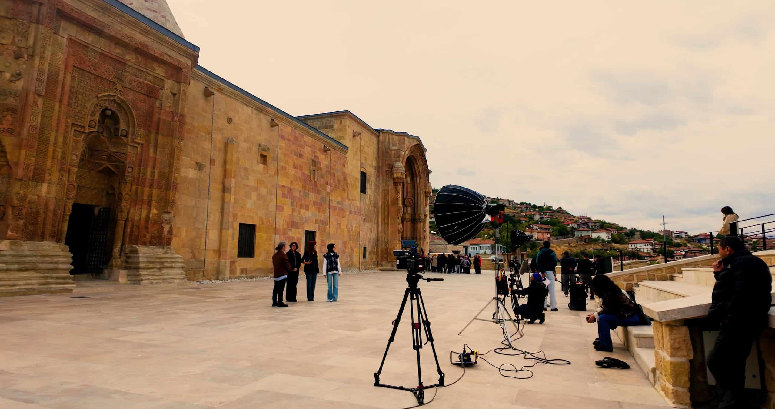 Sesin şifalandırma mucizesi belgesel oluyor! Sesin şifalandırma mucizesi belgesel oluyor!