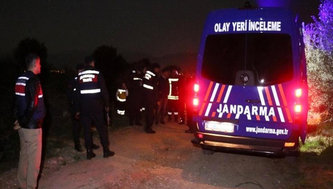 Köpeğe ateş etti, yoldan geçen çifti vurdu: 1 ölü, 1 yaralı Köpeğe ateş etti, yoldan geçen çifti vurdu: 1 ölü, 1 yaralı