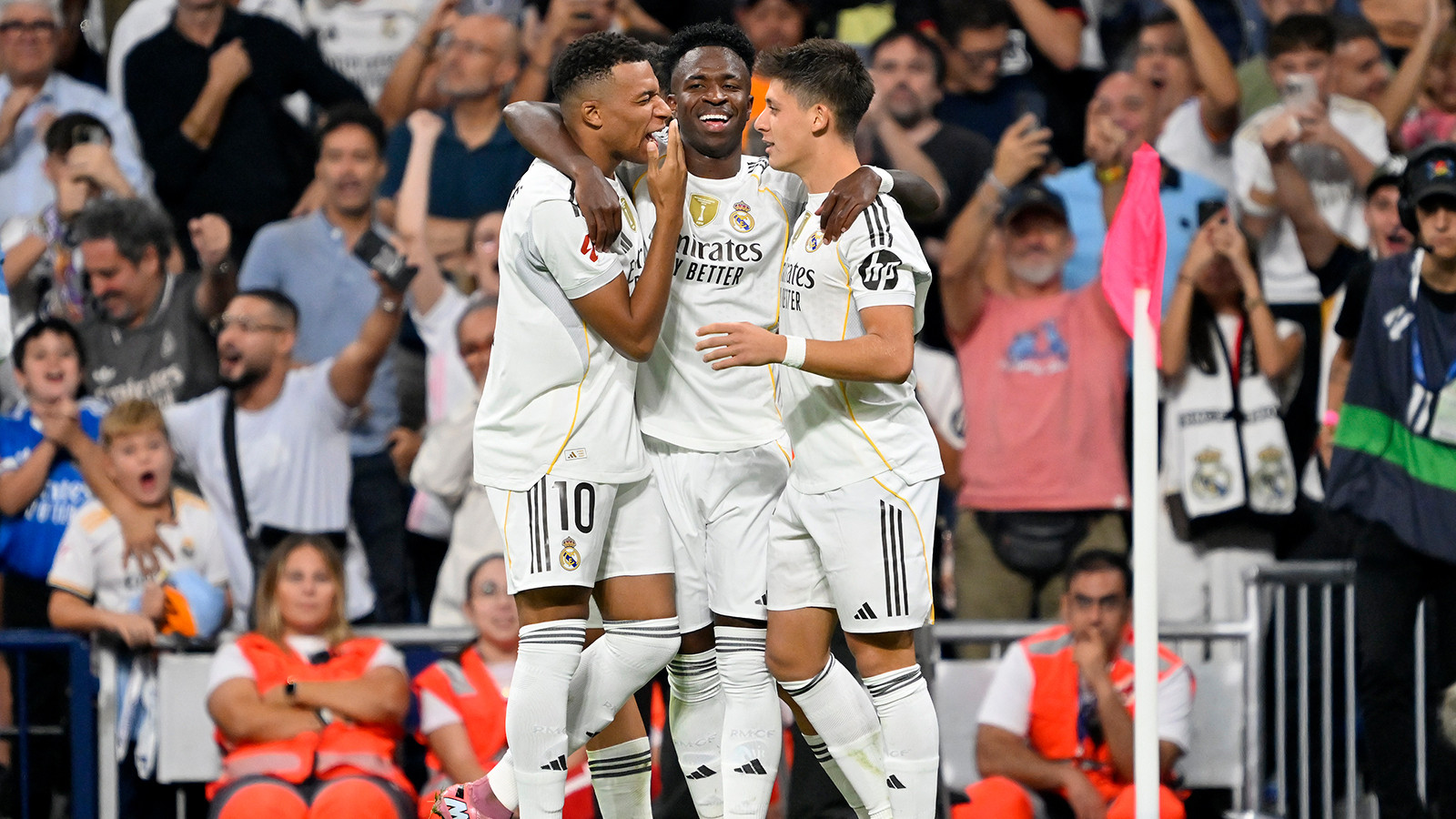 Arda Güler süre aldı, Real Madrid maç fazlasıyla zirveye çıktı Arda Güler süre aldı, Real Madrid maç fazlasıyla zirveye çıktı