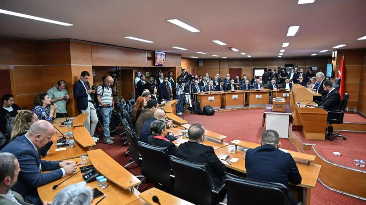 CHP’nin kura ile kazandığı Bayrampaşa Belediyesi seçimi iptal edildi! CHP’nin kura ile kazandığı Bayrampaşa Belediyesi seçimi iptal edildi!