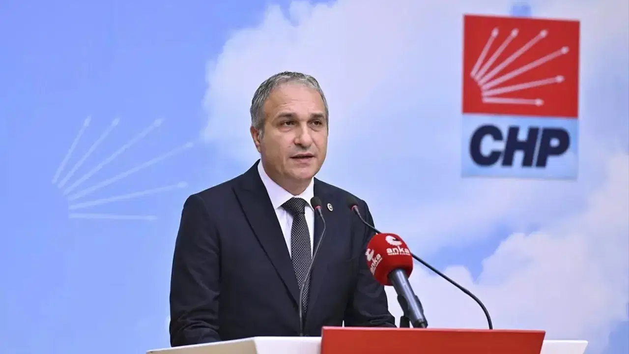 Suat Özçağdaş: ‘Türk Bayrağı’nın sağına Atatürk, soluna Cumhurbaşkanı posteri asılacaktır’ talimatı hukuki dayanağı olmayan partizan bir dayatmadır – Son Dakika Siyaset Haberleri Suat Özçağdaş: ‘Türk Bayrağı’nın sağına Atatürk, soluna Cumhurbaşkanı posteri asılacaktır’ talimatı hukuki dayanağı olmayan partizan bir dayatmadır – Son Dakika Siyaset Haberleri