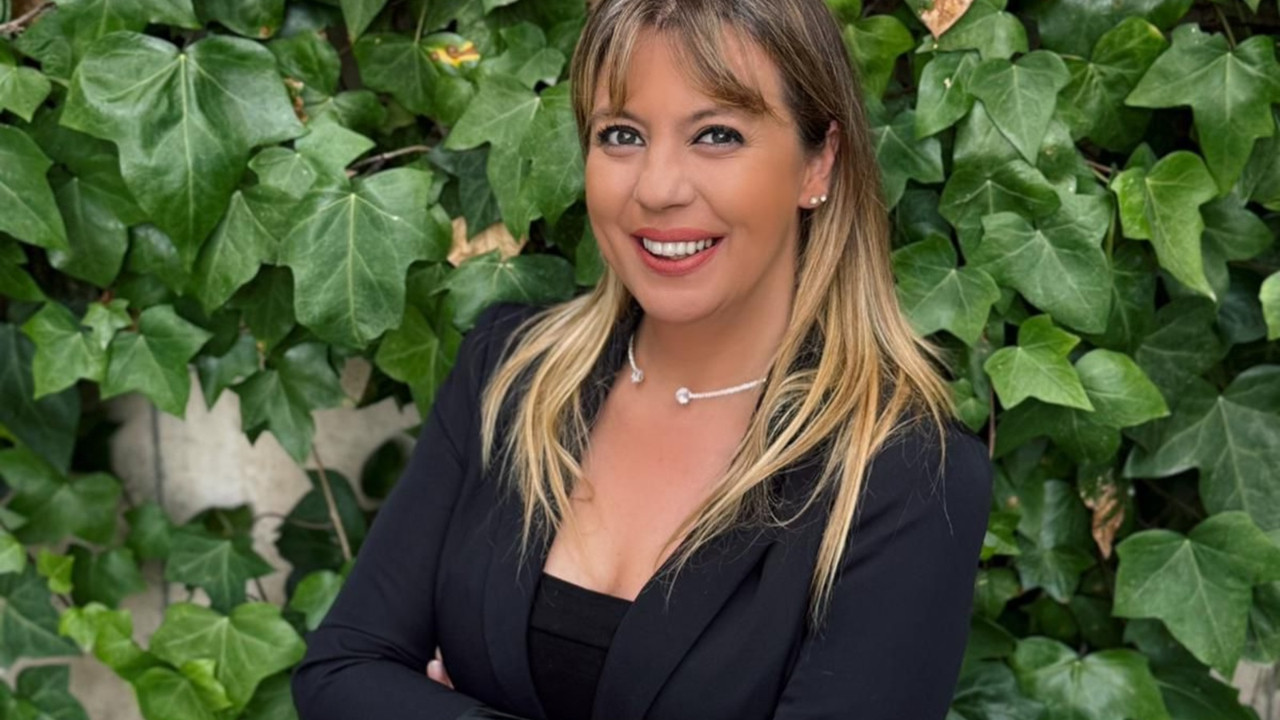 Gazetecilikten marka iletişimine geçti: Yelda Akgün’den yeni girişim Cosy Gazetecilikten marka iletişimine geçti: Yelda Akgün’den yeni girişim Cosy