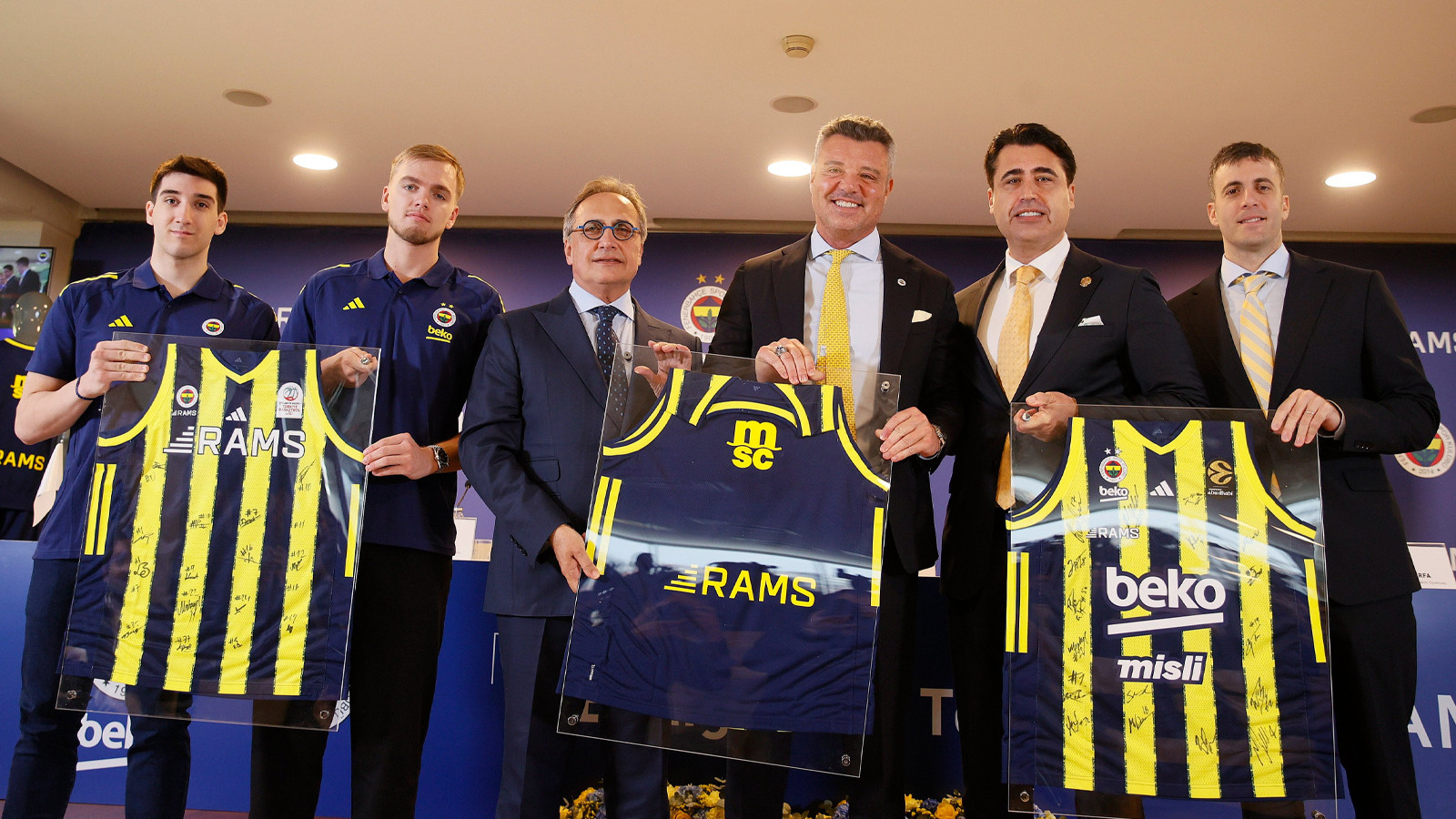 İmzalar atıldı! RAMS Global, Fenerbahçe’nin basketbol takımlarına sponsor oldu