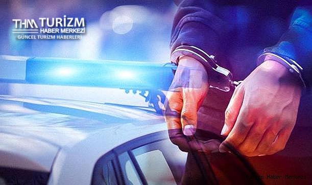 Kendilerini Kültür ve Turizm Bakanlığı çalışanı olarak tanıtıp vurgun yaptılar!