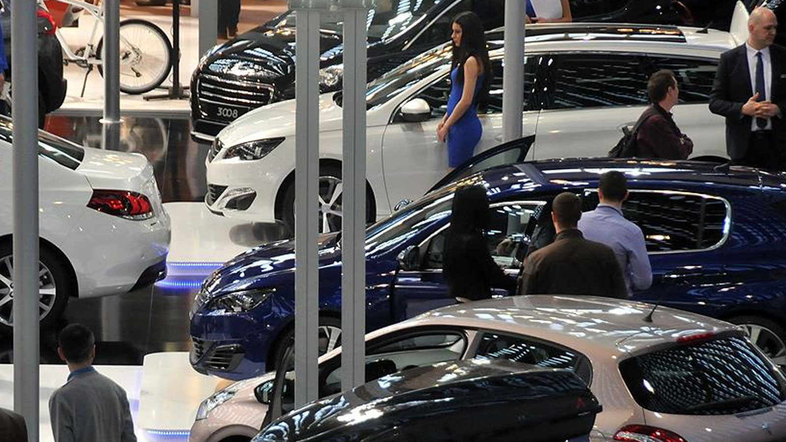 Otomobil markaları yeniden “benzinli otomobil” üretimine dönüyor! Otomobil markaları yeniden “benzinli otomobil” üretimine dönüyor!