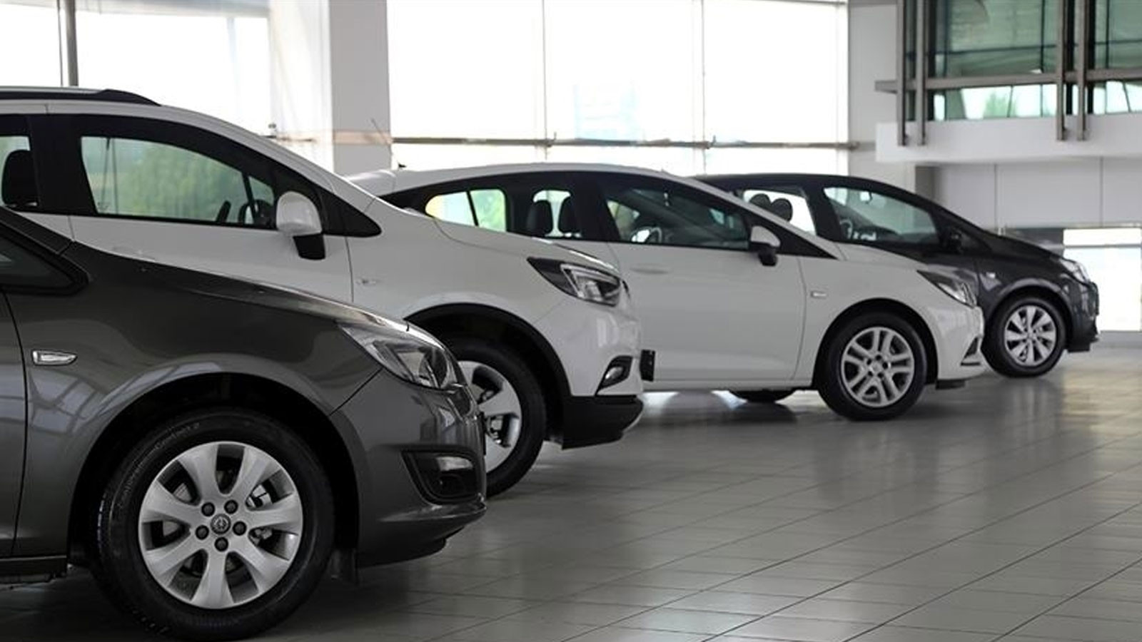 Otomobil satışları yüzde 25.7 arttı Otomobil satışları yüzde 25.7 arttı