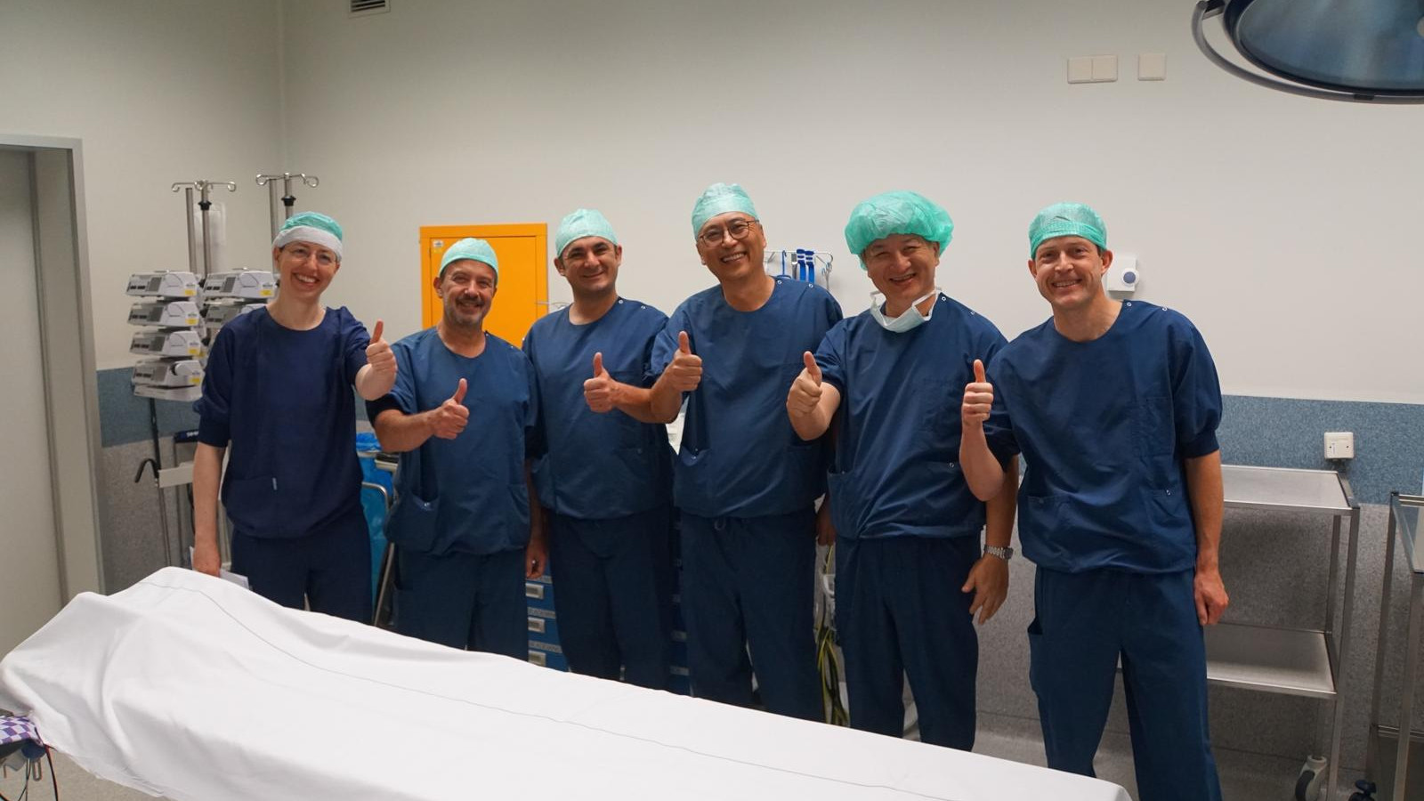 Türk cerrahlar Hollanda’da ilk canlı donör naklini gerçekleştirdi!