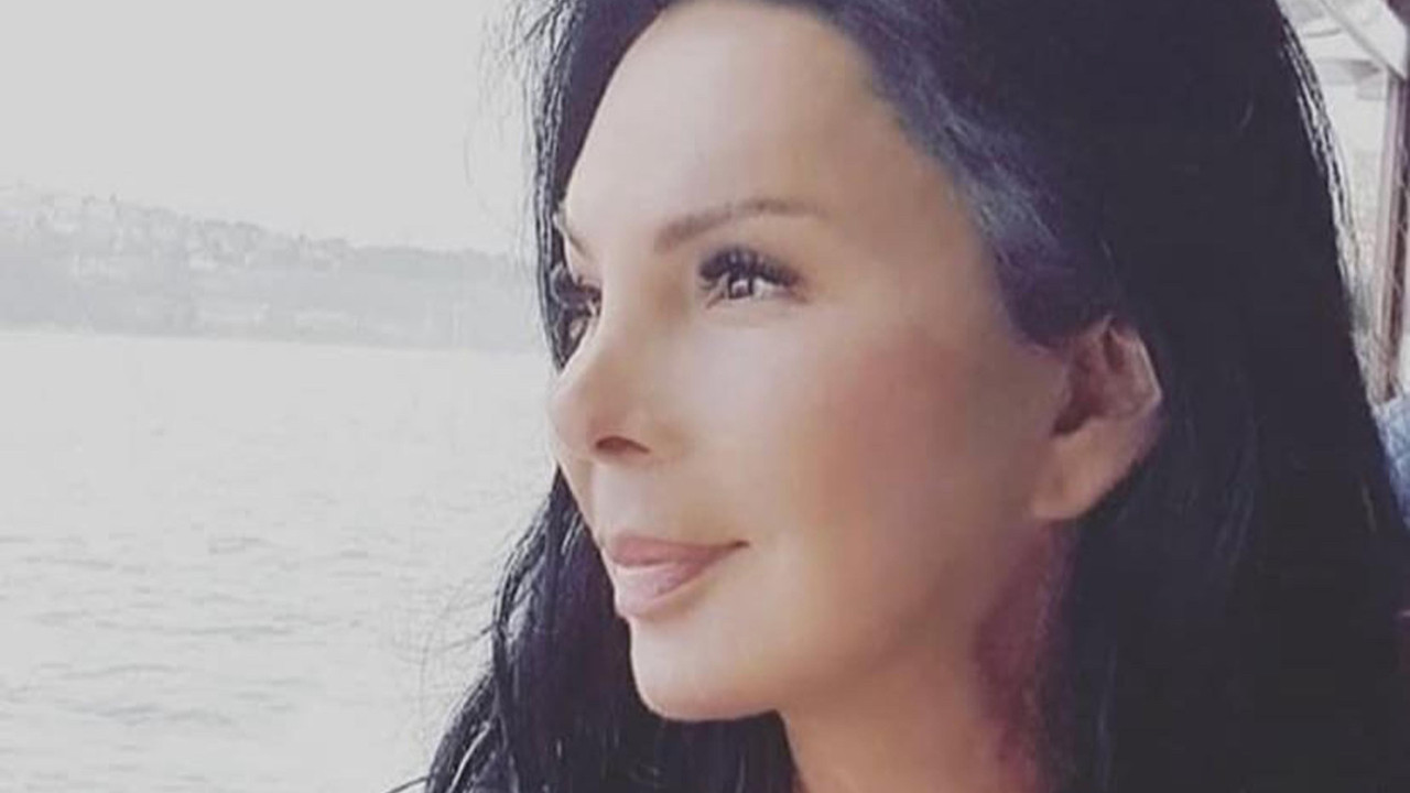 Yeşilçam sinemasının acı günü: Oyuncu Neşe Aksoy kansere yenildi vefat etti Yeşilçam sinemasının acı günü: Oyuncu Neşe Aksoy kansere yenildi vefat etti