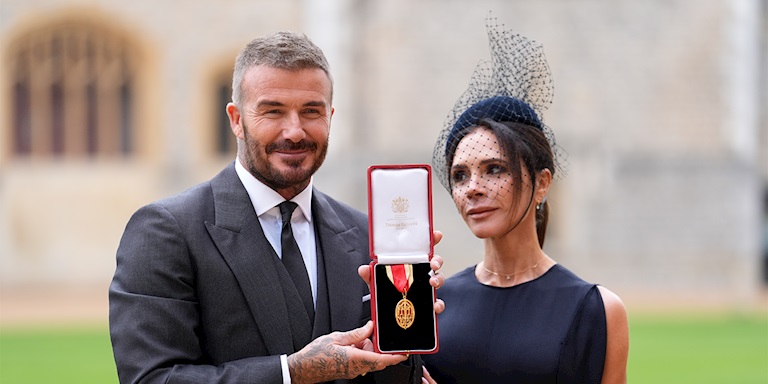 Victoria Beckham İlk Erkek Giyimi Tasarımını Duyurdu Victoria Beckham İlk Erkek Giyimi Tasarımını Duyurdu