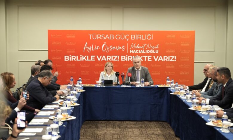 TÜRSAB Seçimleri Öncesi Aylin Özsavaş ve Hacıalioğlu TÜRSAB Seçimleri Öncesi Aylin Özsavaş ve Hacıalioğlu