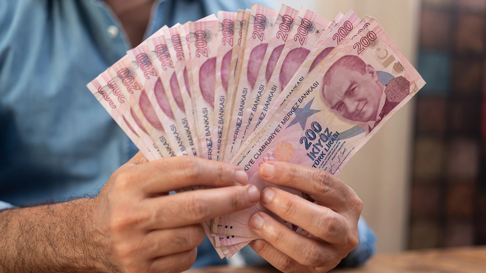 Emekli Maaşları İçin Seyyanen Zam Talebi Gündemde Emekli Maaşları İçin Seyyanen Zam Talebi Gündemde