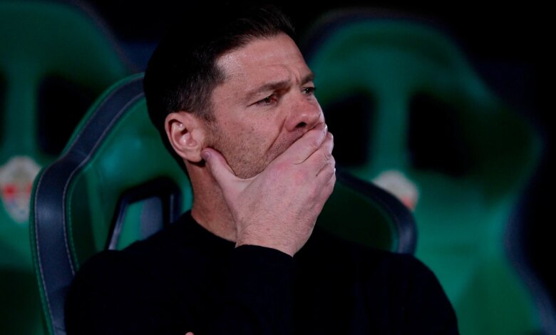 Real Madrid’de Sakatlık Krizi: Tek Stoper Kaldı Real Madrid’de Sakatlık Krizi: Tek Stoper Kaldı